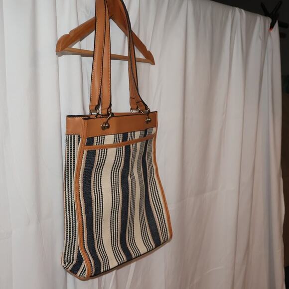 NWOT Jones New York Signature Bag Tan Blue White Stripe, Outside pocket - Picture 6 of 14